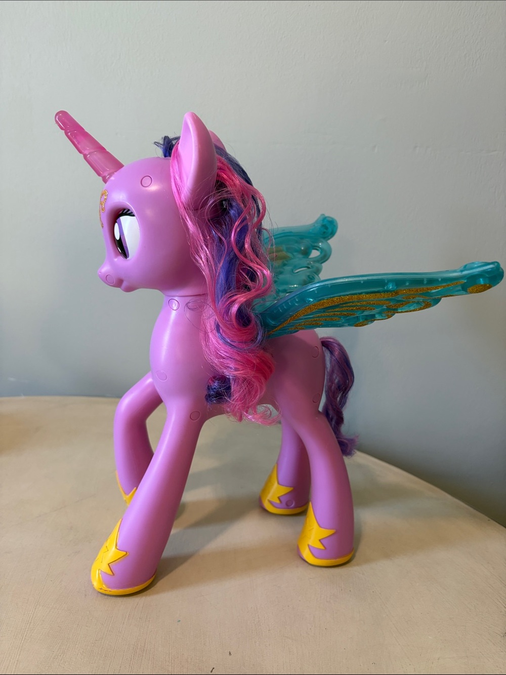 My Little Pony Princess Twilight Sparkle Electronic Light Up Wings Sings & Talks
